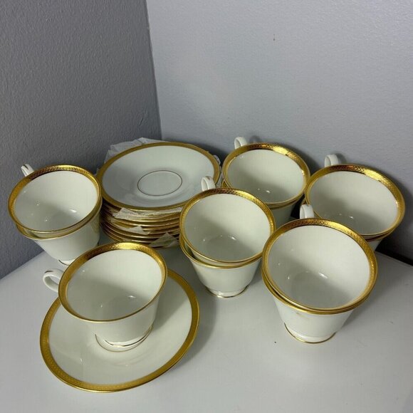 Oxford Bone China Gold Gilded Bennington Cup and Saucer Lenox ONE SET TWO PIECES - Picture 5 of 5